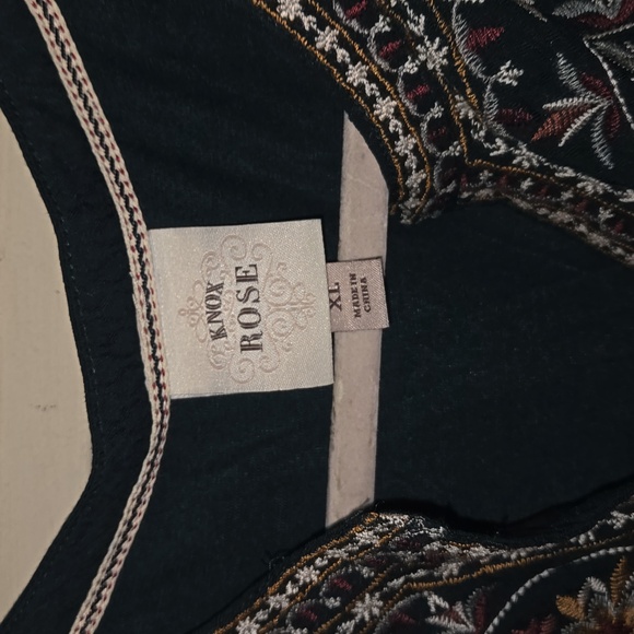 Soft bohemian blouse - Picture 2 of 5